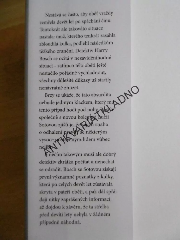 HOŘÍCÍ POKOJ, MICHAEL CONNELLY, **an