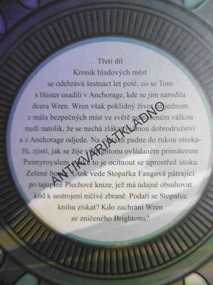 PEKELNÉ VYNÁLEZY, PHILIP REEVE, **an