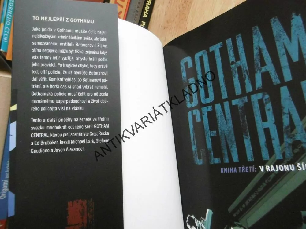 GOTHAM CENTRAL, V RAJONU ŠÍLENSTVÍ, KOMIKS DC, CREW, **an