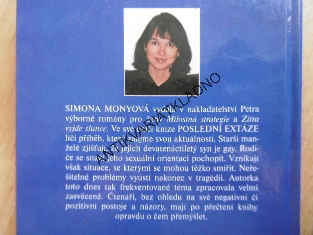 POSLEDNÍ EXTÁZE, SIMONA MONYOVÁ, **an