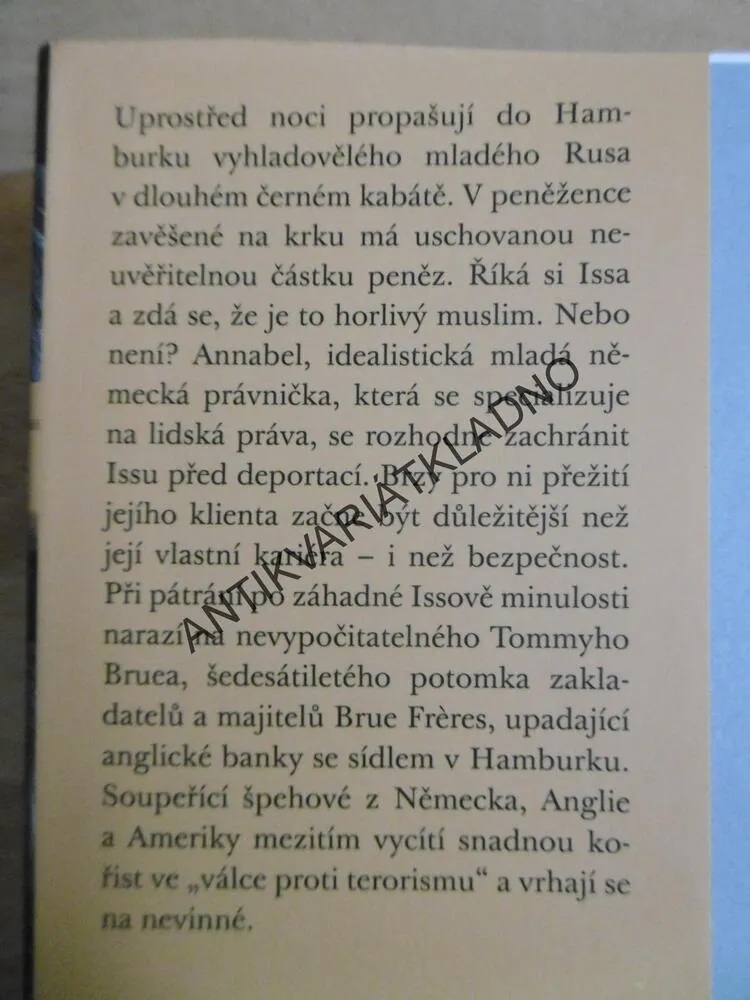 NEJHLEDANĚJŠÍ MUŽ, PŘEDLOHA KE ŠPIONÁŽNÍMU THRILLERU, JOHN LE CARRÉ, **an