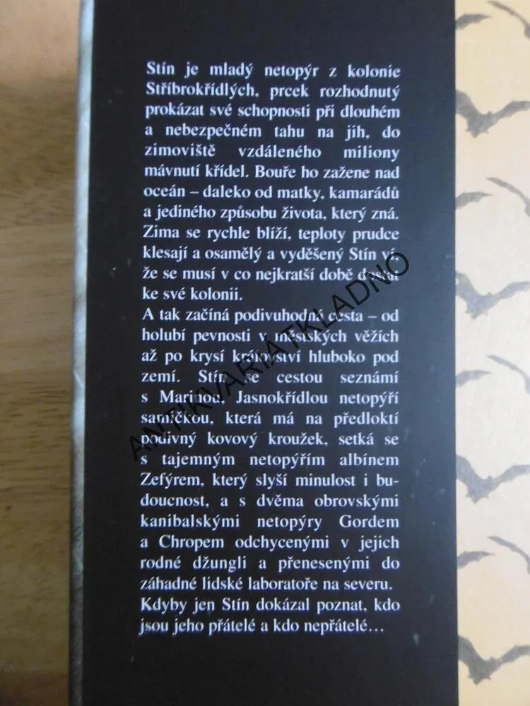 STŘÍBROKŘÍDLÝ, KENNETH OPPEL, **an