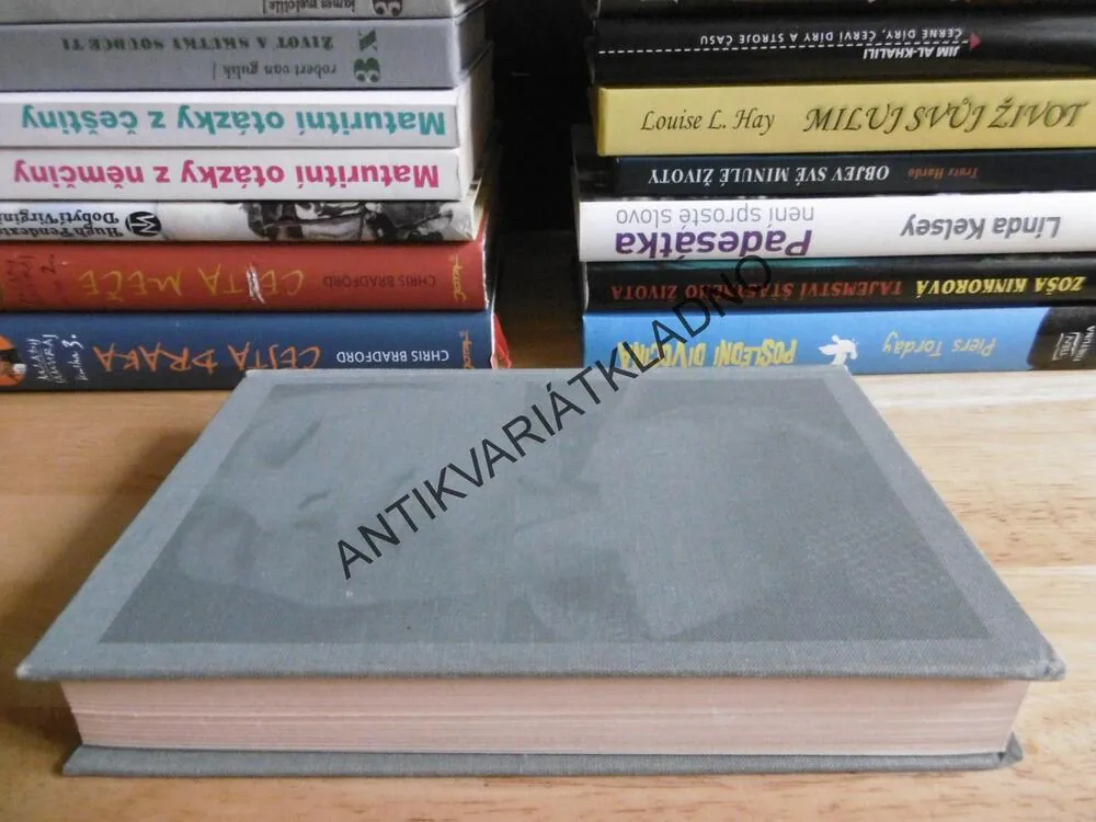 TŘIKRÁT ČERNÁ STOPA, CORNELL WOOLRICH, **an