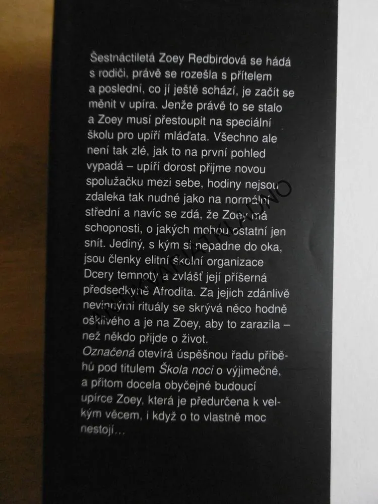 ŠKOLA NOCI 1., OZNAČENÁ, P.C. CASTOVÁ, KRISTIN CASTOVÁ, **an