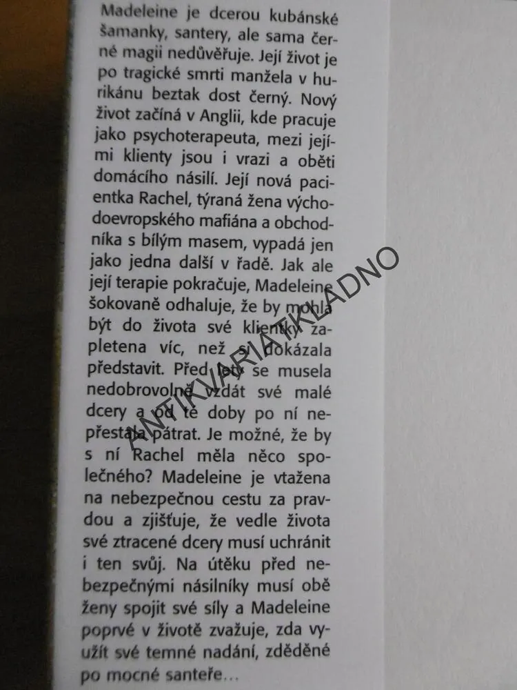 POUTO KRVE, KITTY SEWELLOVÁ, **an