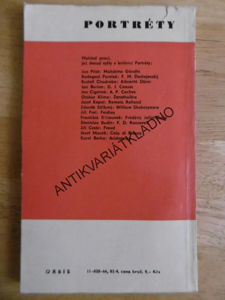 MONTAIGNE, IVAN SVITÁK