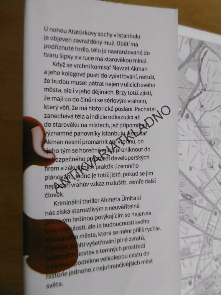 ISTANBULSKÉ MEMENTO, AHMET ÜMIT, **an