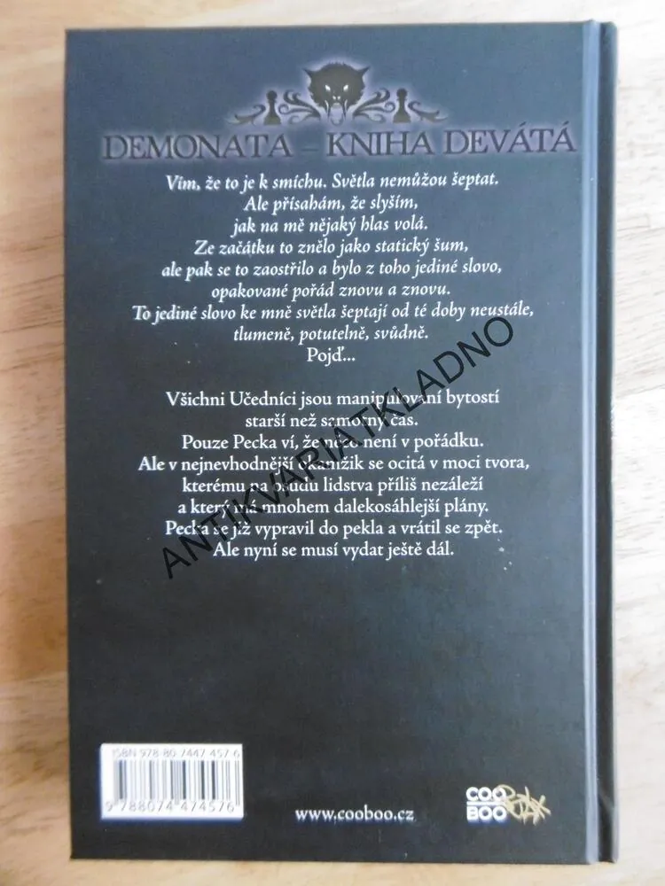 TEMNÉ VOLÁNÍ, DARREN SHAN, **an