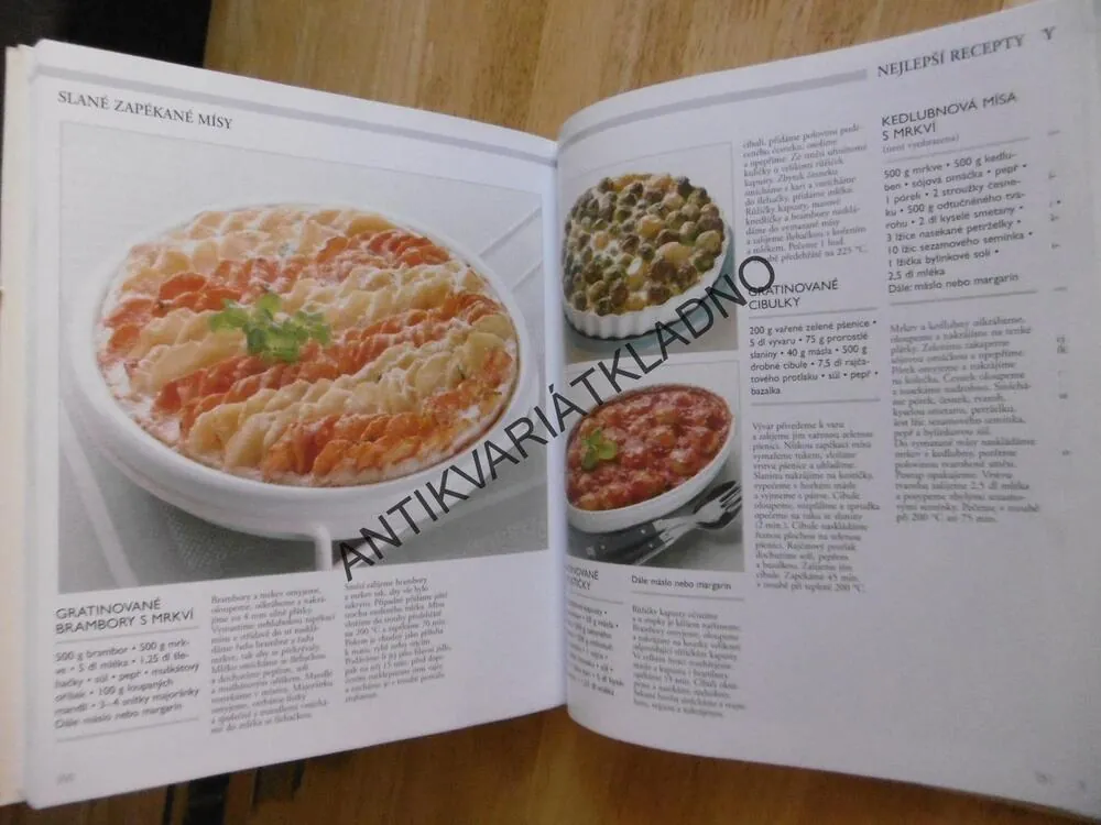 VELKÁ OBRAZOVÁ KUCHAŘKA, DR. OETKER, VÍCE NEŽ 800 RECEPTŮ, **an