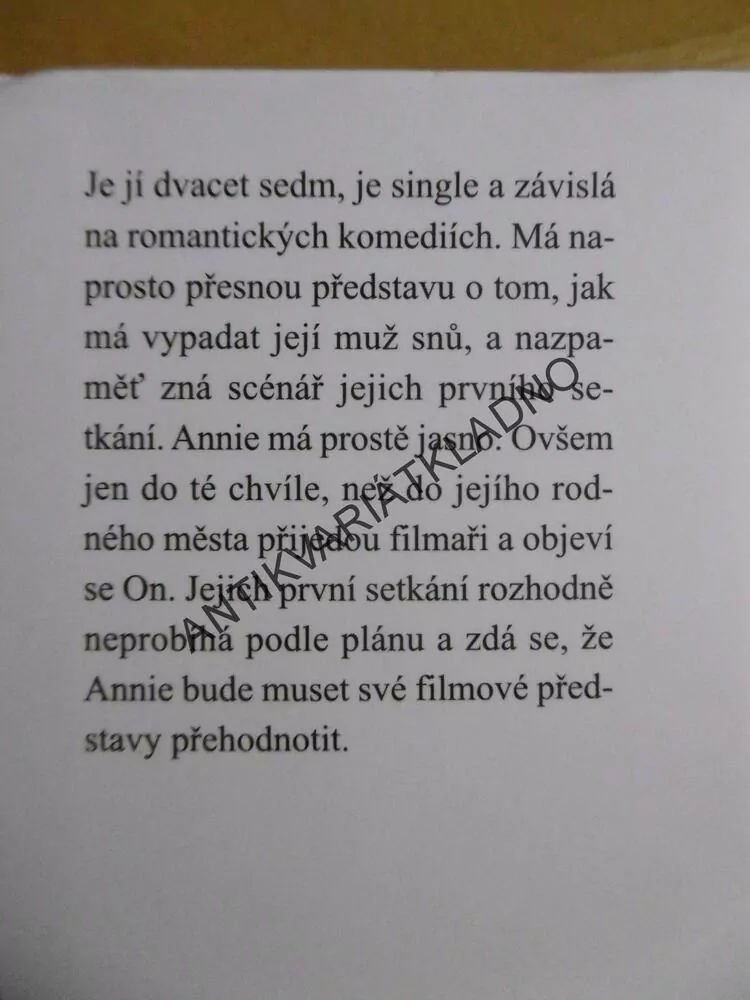 ČEKÁNÍ NA TOMA HANKSE, KERRY WINFREYOVÁ, **an