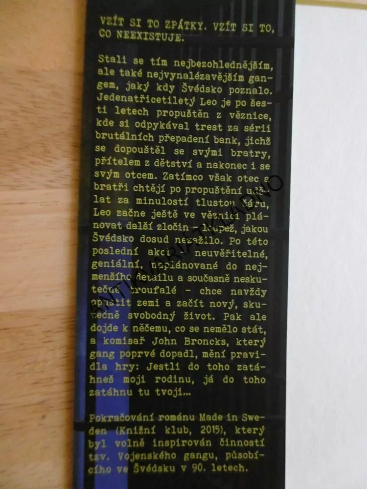 ČERNÁ VLÁKNA, ANDERS ROSLUND, STEFAN THUNBERG, **an