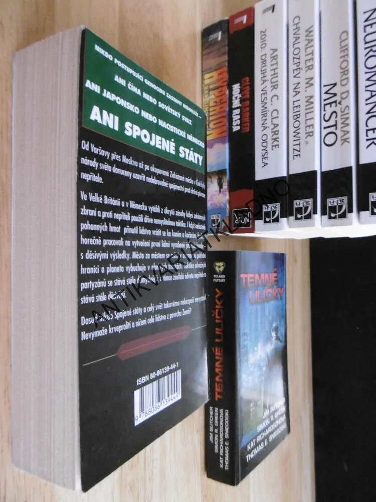 SVĚTOVÁLKA: ZVRÁCENÍ ROVNOVÁHY, HARRY TURTLEDOVE, **an