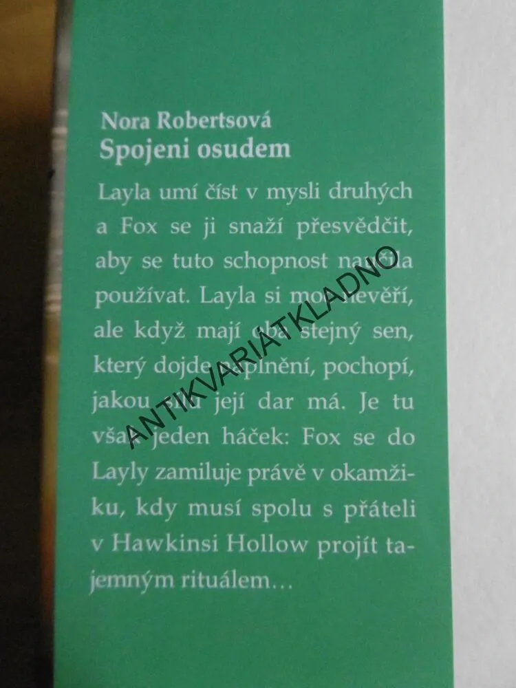 SPOJENI OSUDEM, NORA ROBERTSOVÁ, **an