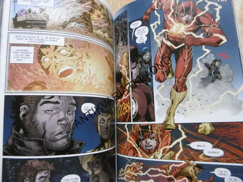 FLASH, RANAŘI VRACEJÍ ÚDER, KOMIKS DC COMICS, **an