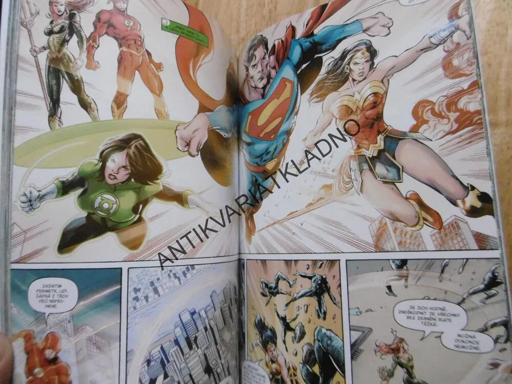 LIGA SPRAVEDLNOSTI, NEKONEČNO, KOMIKS DC, CREW 4., **an