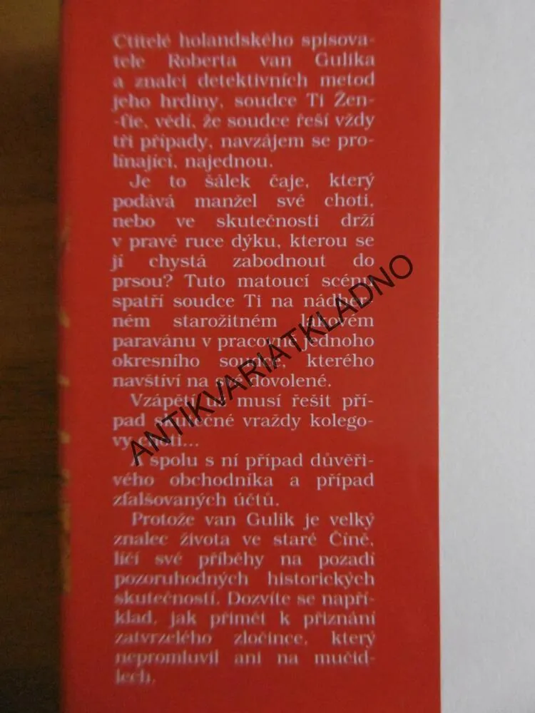 LAKOVÝ PARAVÁN, ROBERT VAN GULIK, SOUDCE TI, **an