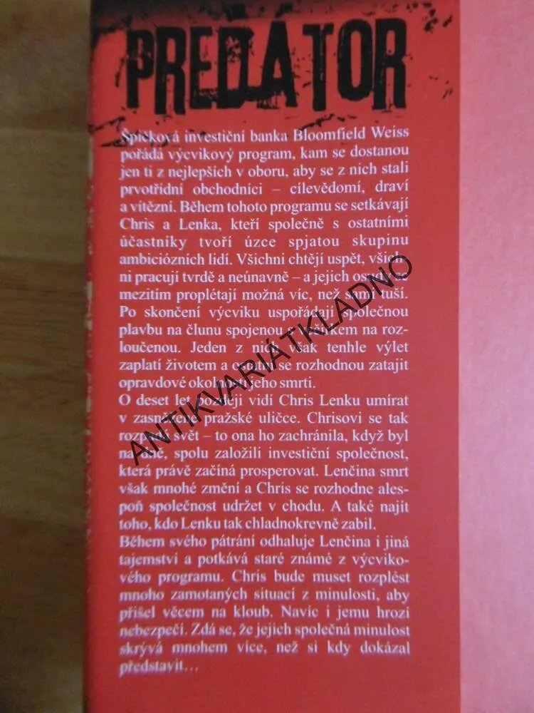 PREDÁTOR, MICHAEL RIDPATH **an