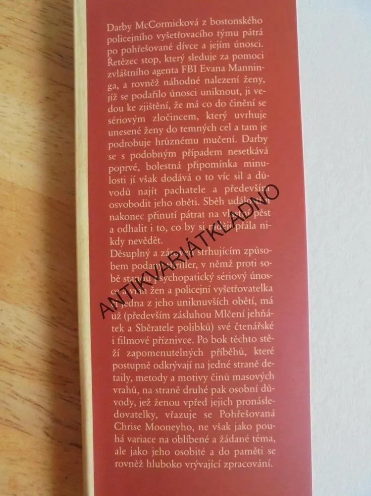 POHŘEŠOVANÁ, CHRIS MOONEY, **an