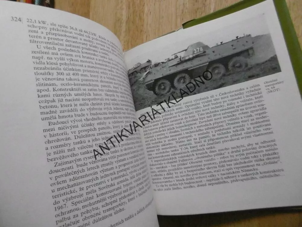 ČESKOSLOVENSKÉ TANKY A TANKISTÉ, OTA HOLUB, **an