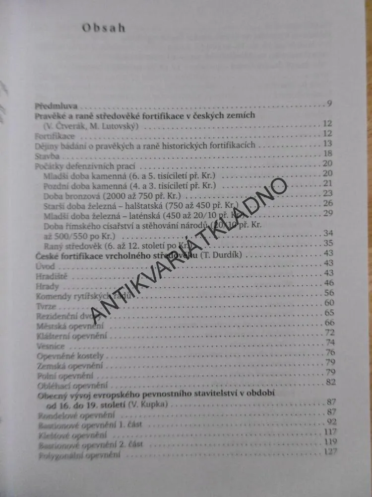 PEVNOSTI A OPEVNĚNÍ V ČECHÁCH, NA MORAVĚ A VE SLEZSKU, KUPKA, **an