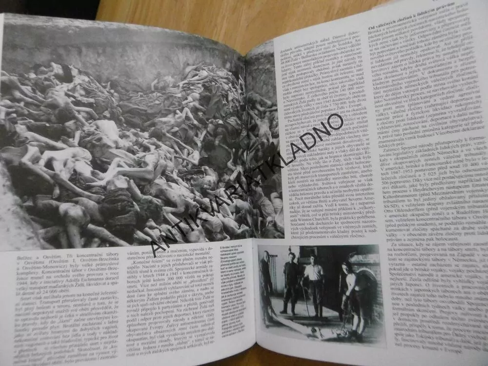 DRUHÁ SVĚTOVÁ VÁLKA, JOHN CAMPBELL, **an