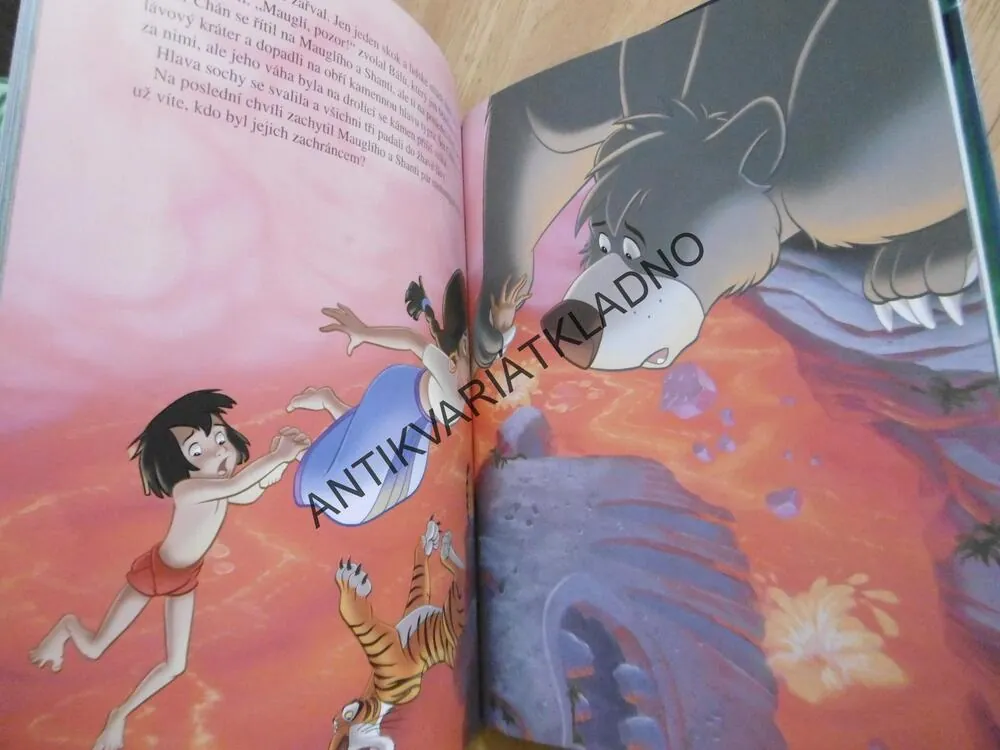 KNIHA DŽUNGLÍ 2., WALT DISNEY, **an