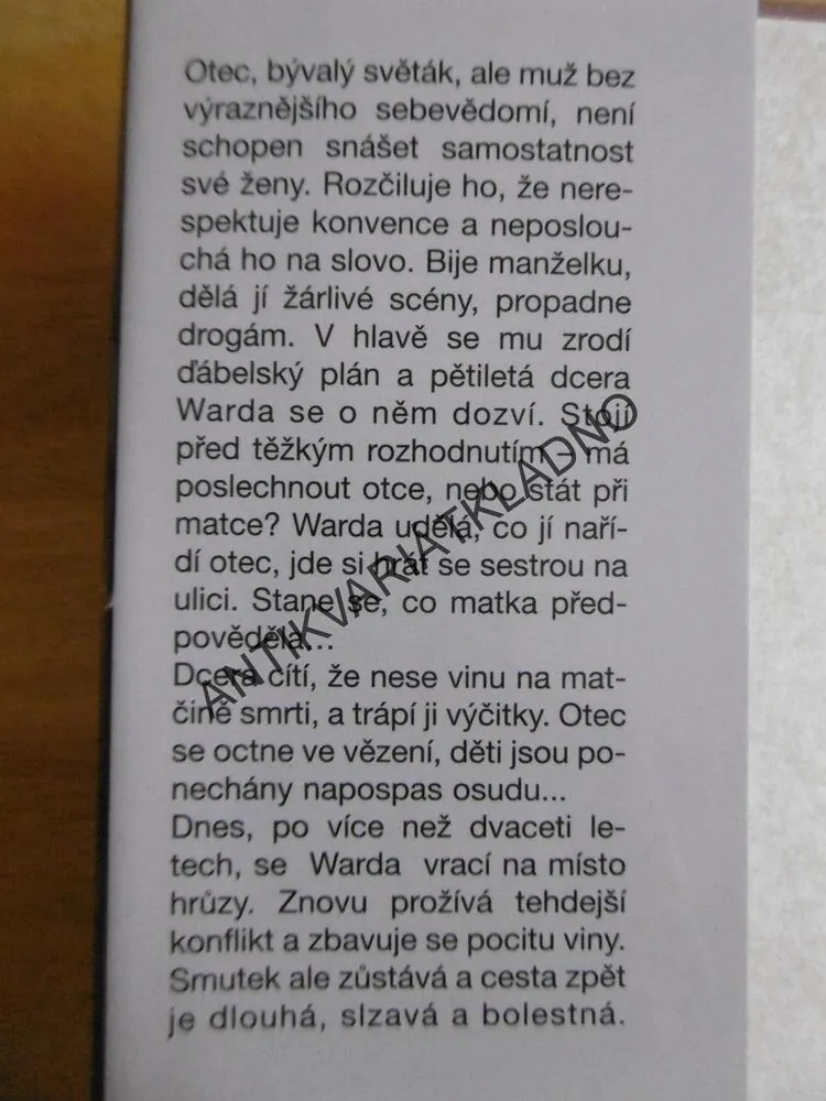 PLÁČ V POUŠTI, WARDA SAILLO, **an
