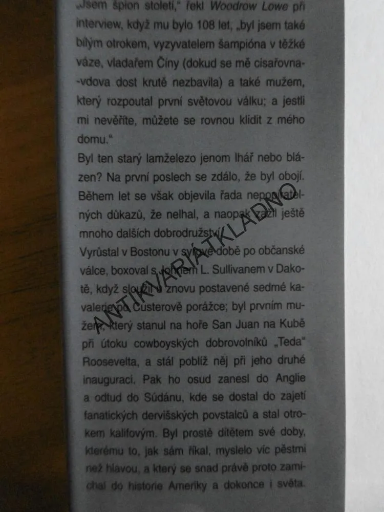 MUŽ STOLETÍ, JAMES THAYER, **an