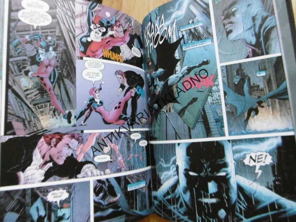 BATMAN , TICHO, KNIHA PRVNÍ, DC COMICS, KOMIKS, **an