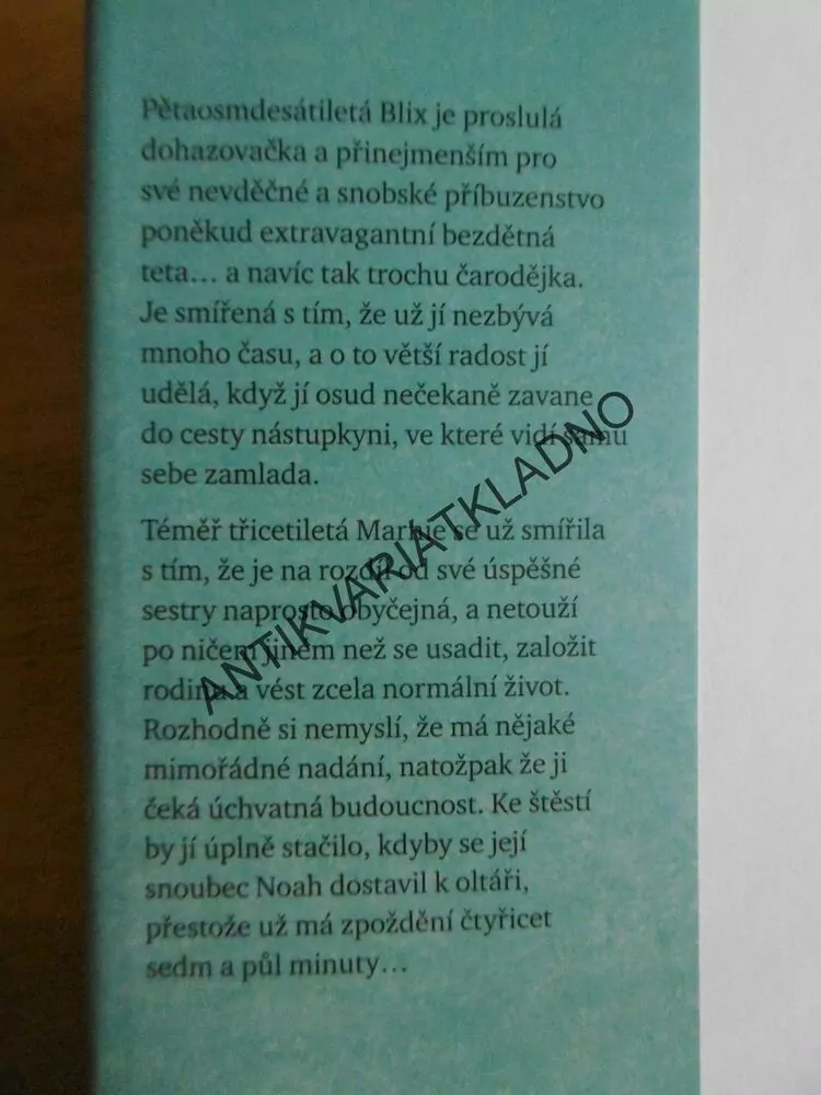 DOHAZOVAČKY, MADDIE DAWSONOVÁ, **an