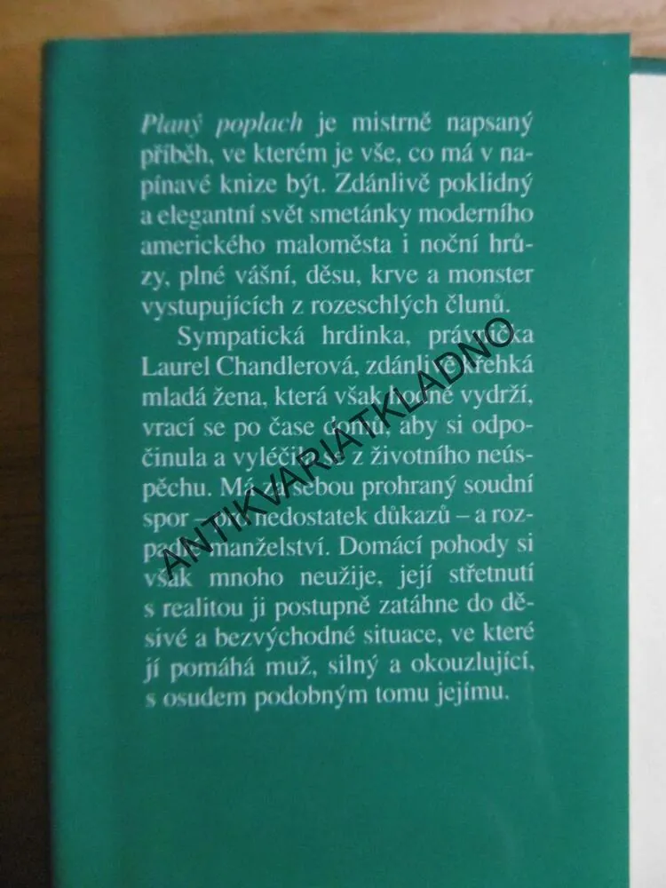 PLANÝ POPLACH, TAMI HOAG,  **an