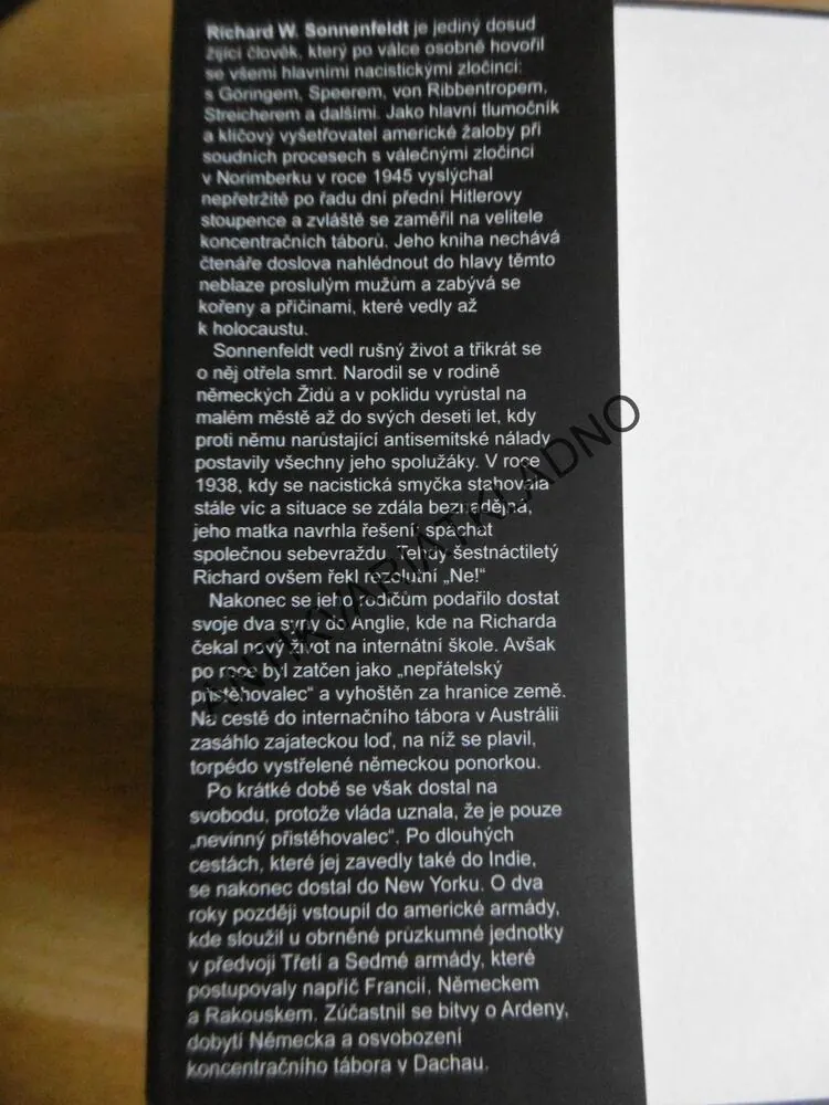 SVĚDEK Z NORIMBERKA, RICHARD W. SONNENFELDT, **an