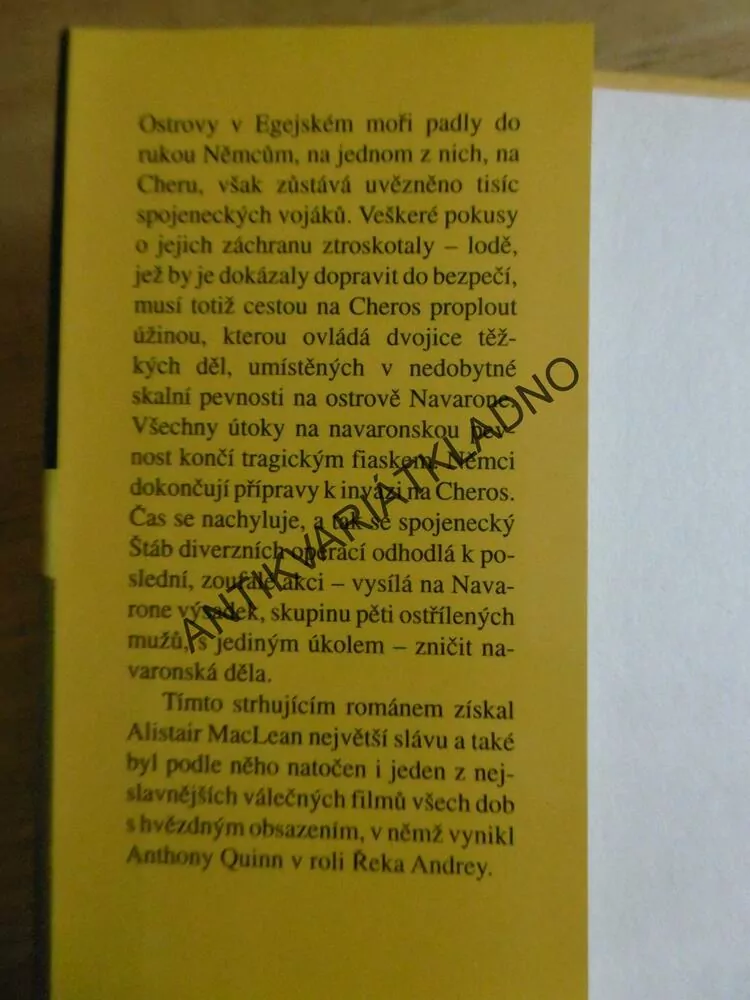 DĚLA Z NAVARONE, ALISTAIR MACLEAN, **an