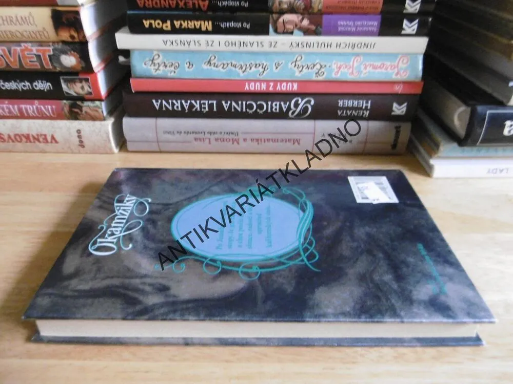 OKAMŽIKY, GEORGIA BOCKOVENOVÁ,  **an