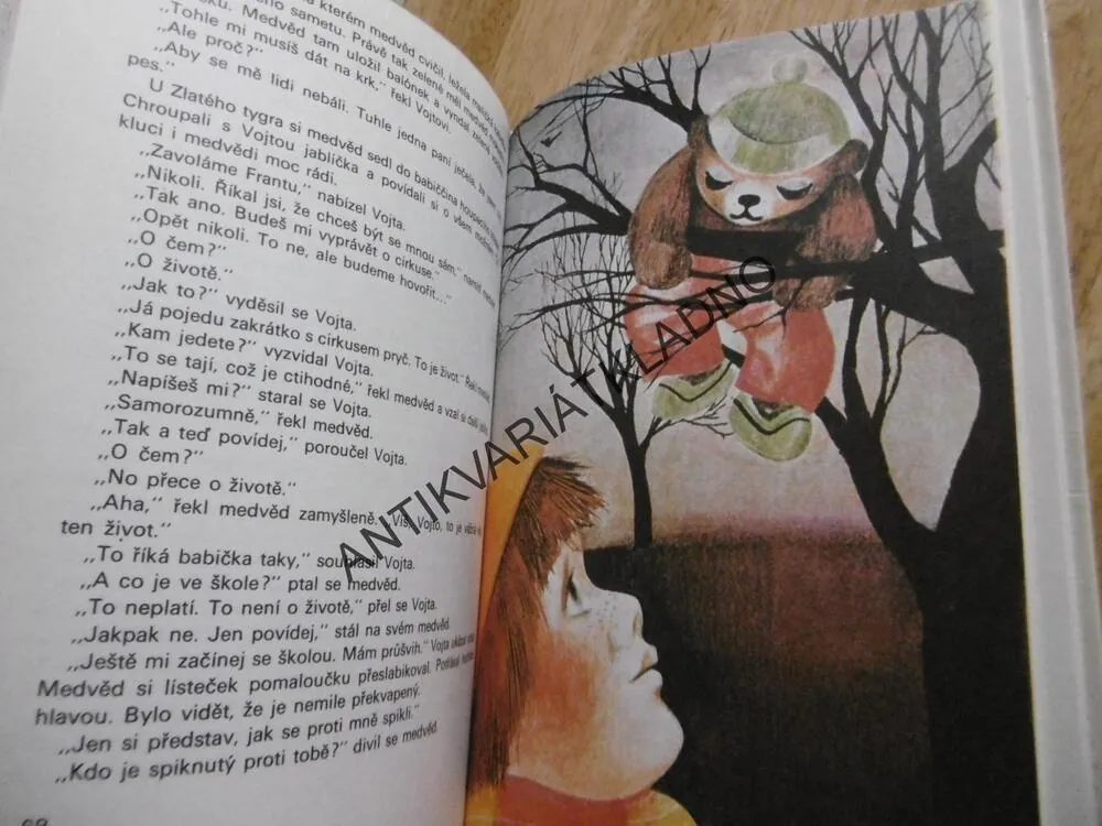 VOJTA A MEDVĚD PETR, VĚRA ADLOVÁ, VALERIE CHALOUPKOVÁ, 1982, **an