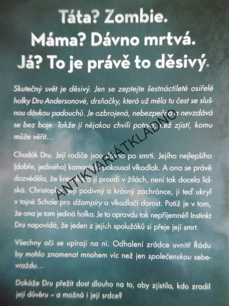 ANDĚLÉ NOCI, ZRÁDCE, LILI ST. CROW, DRU ANDERSONOVÁ, **an