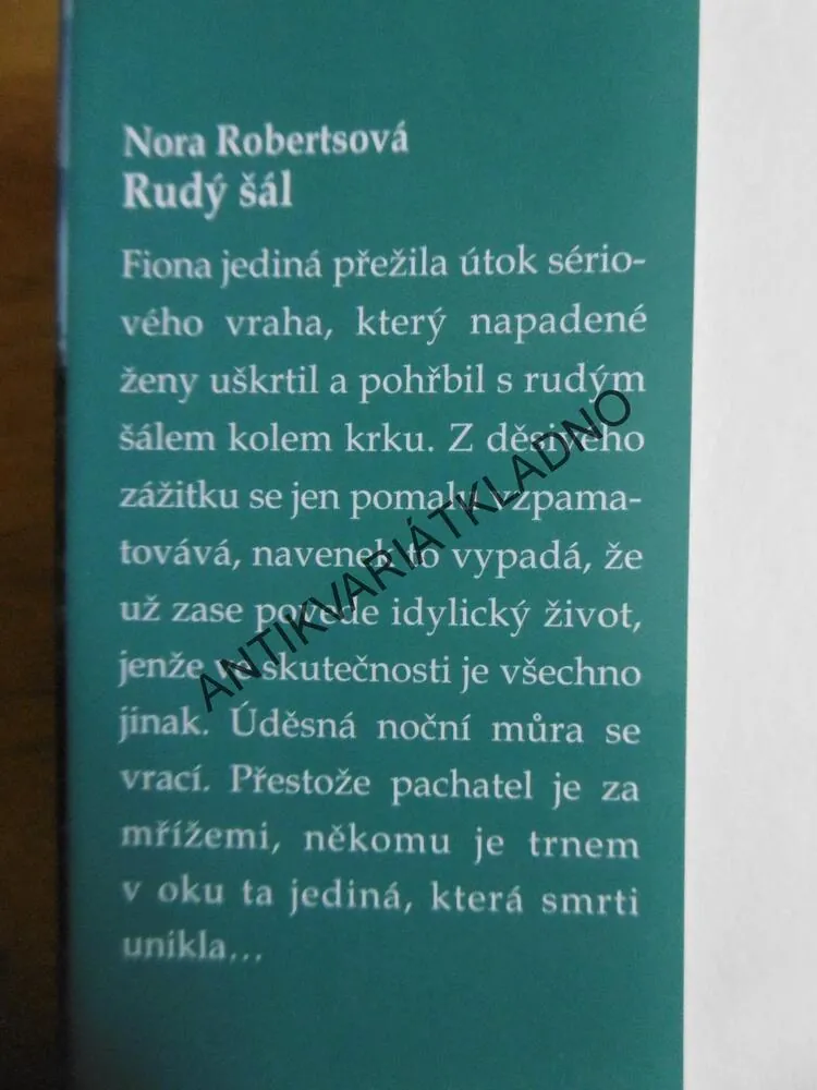 RUDÝ ŠÁL, NORA ROBERTSOVÁ, **an