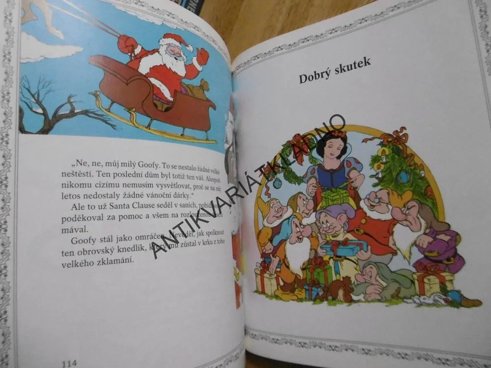 VESELÉ VÁNOCE, WALT DISNEY, **an