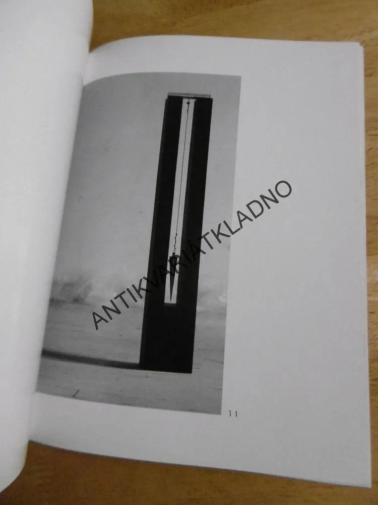 VÁCLAV FIALA, KRESBY A SOCHY, ČESKY A ANGLICKY, 1994, **an