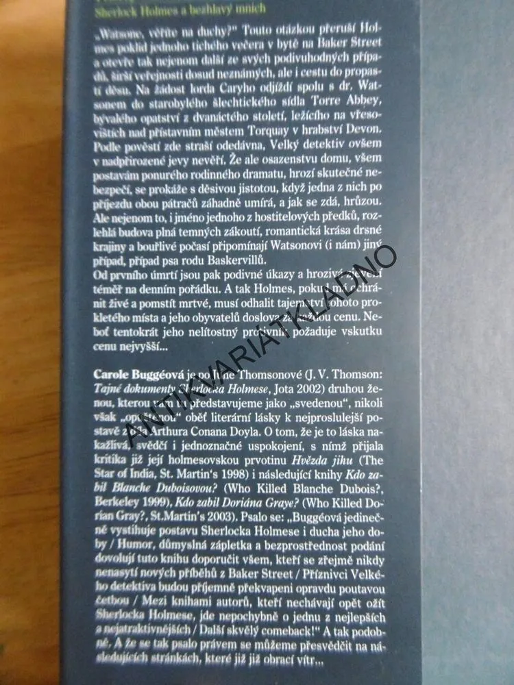 SHERLOCK HOLMES A BEZHLAVÝ MNICH, VAROLE BUGGÉ, **an