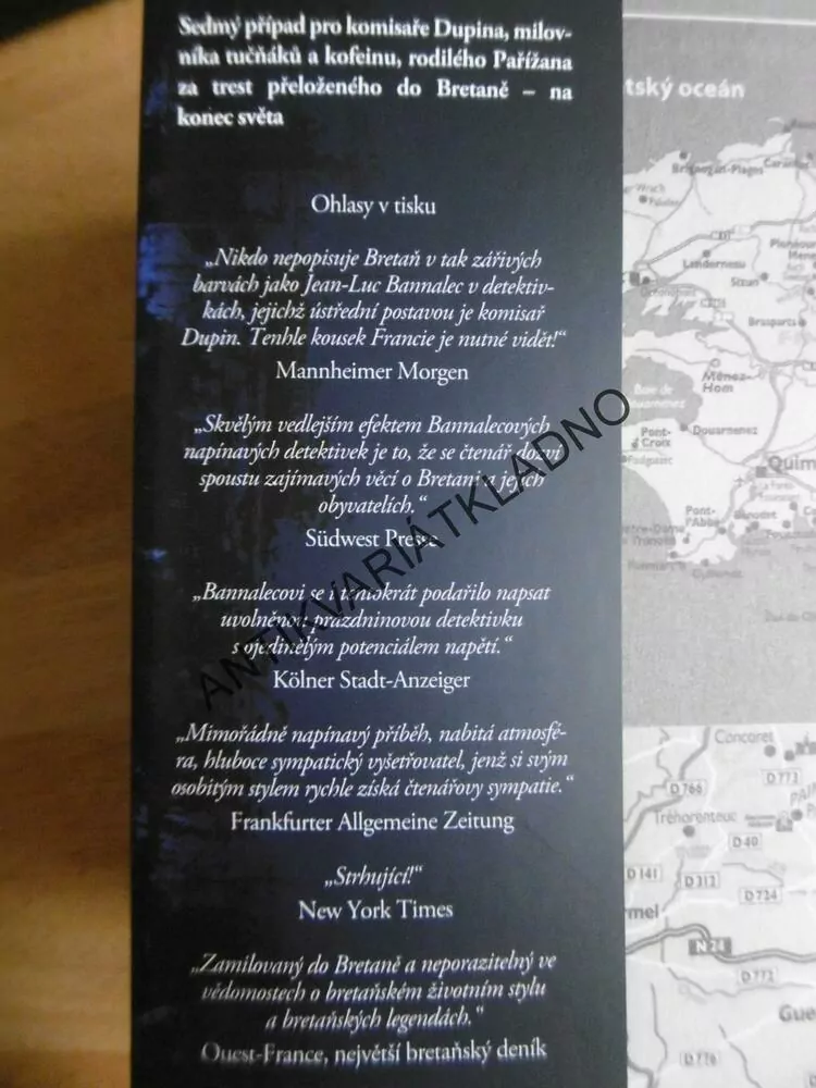 BRETAŇSKÉ TAJEMSTVÍ, JEAN-LUC BANNALEC, **an