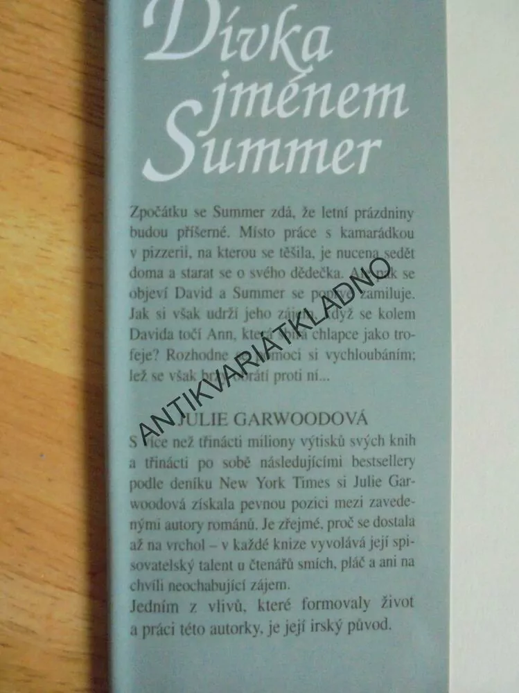 DÍVKA JMÉNEM SUMMER, JULIE GARWOOD, GARWOODOVÁ, **an