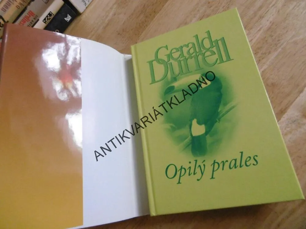 OPILÝ PRALES, GERALD DURRELL, **an