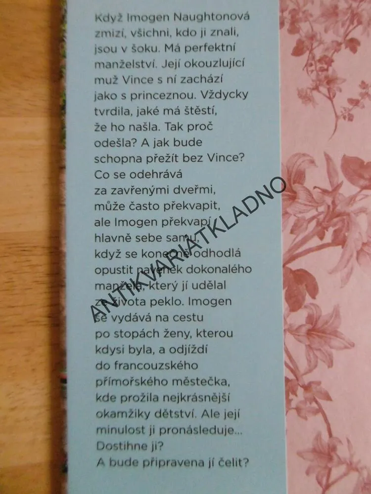 POHŘEŠOVANÁ MANŽELKA, SHEILA O´FLANAGANOVÁ, **an