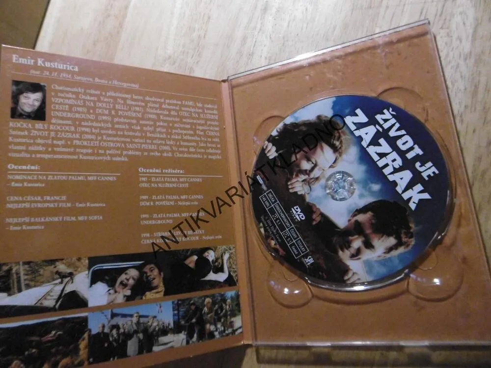 ŽIVOT JE ZÁZAK, DVD FILM