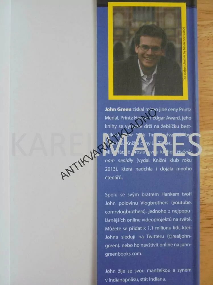 HLEDÁNÍ ALJAŠKY, JOHN GREEN, BESTSELLER