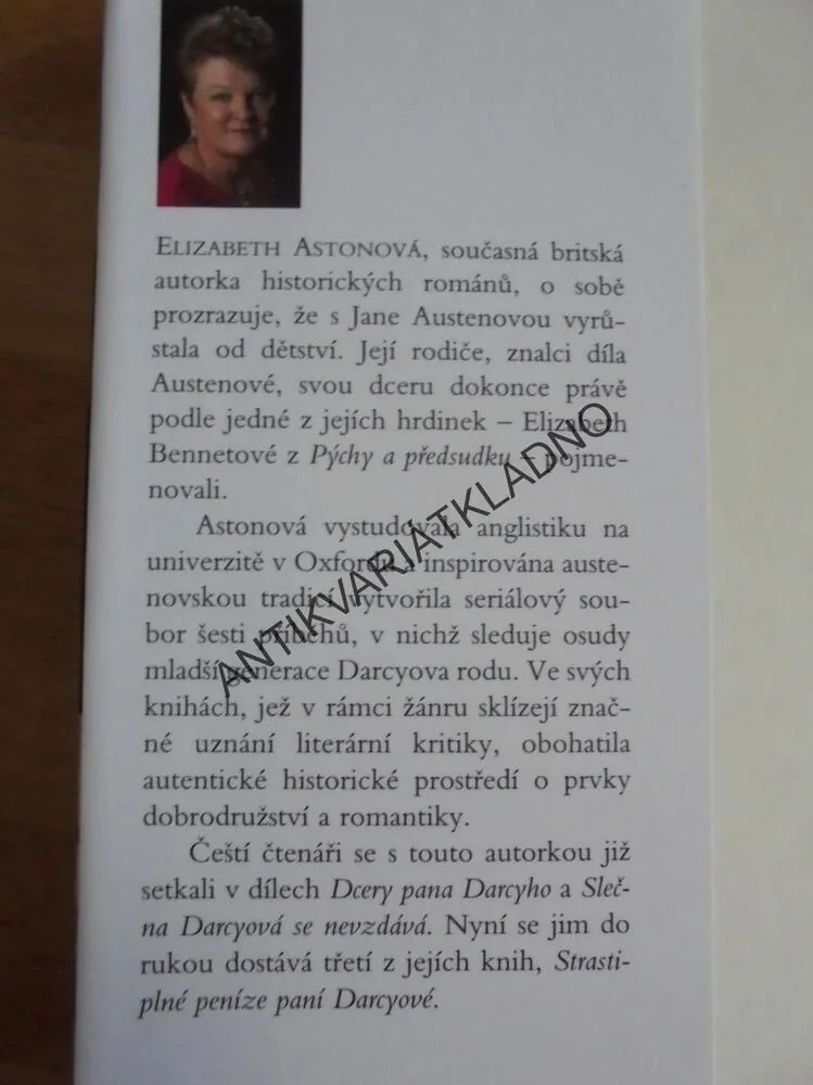 STRASTIPLNÉ PENÍZE PANÍ DARCYOVÉ, E. ASTONOVÁ