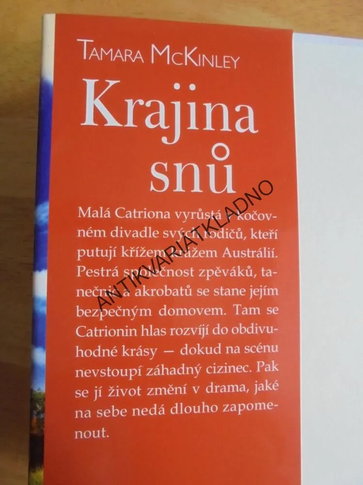 KRAJINA SNŮ, TAMARA MCKINLEY,