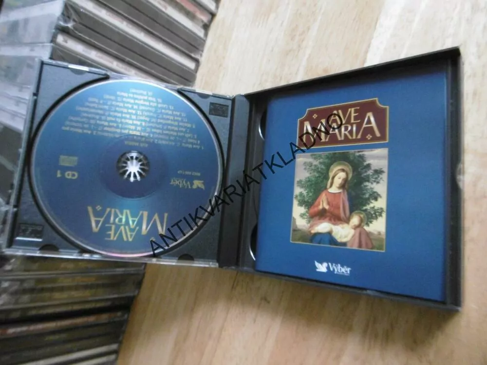 AVE MARIA, 3 X CD HUDBA, PRASKLÝ OBAL