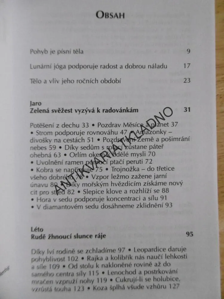 LUNÁRNÍ JÓGA ANEB ŽENA V POHYBU PO CELÝ ROK, ADELHEID OHLIGOVÁ,